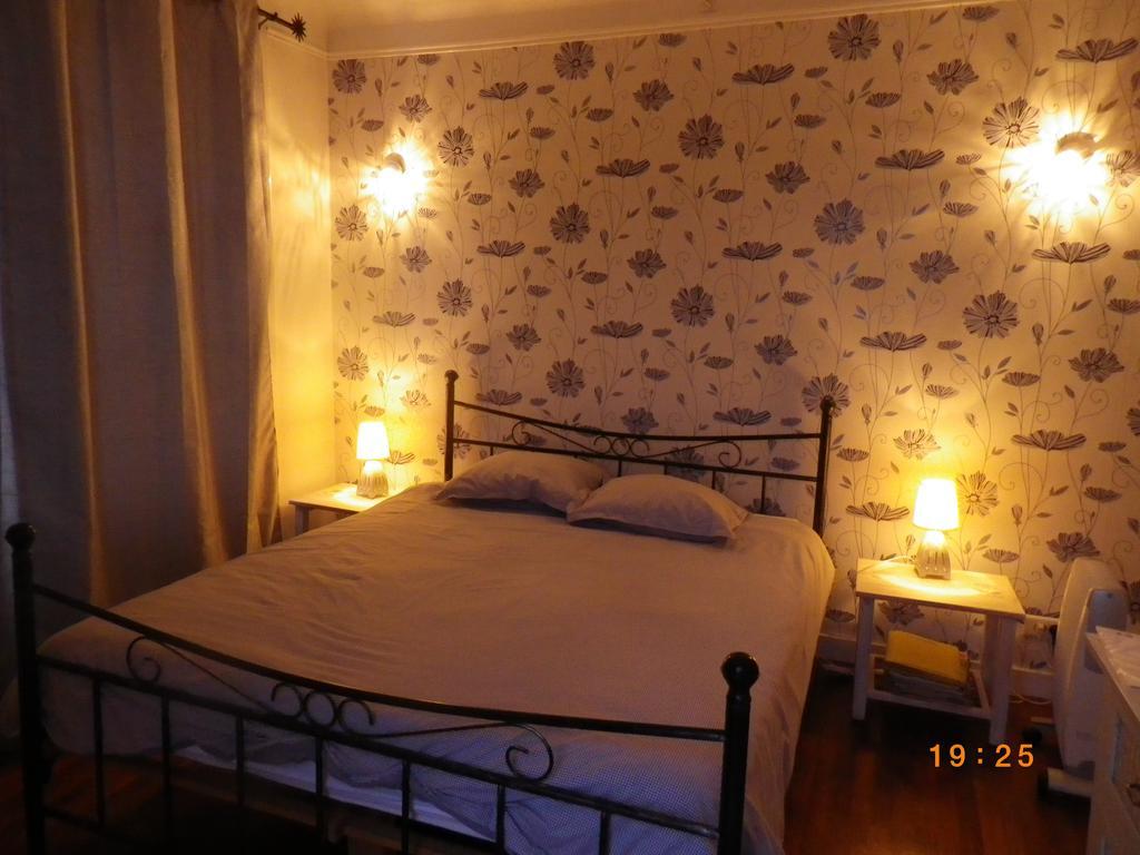 Le Vieux Chien Noir Hotell Évran Rum bild